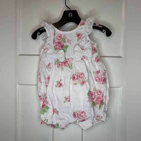Laura Ashley London 3-6 month pink floral one piece with snap closure K1.2 - Picture 1 of 8